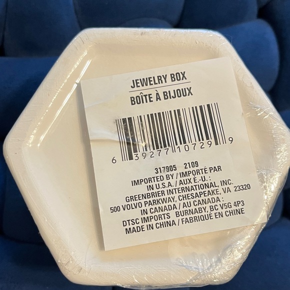 NWT Gold and White Bee Trinket Jewelry Accent Box - Picture 9 of 14